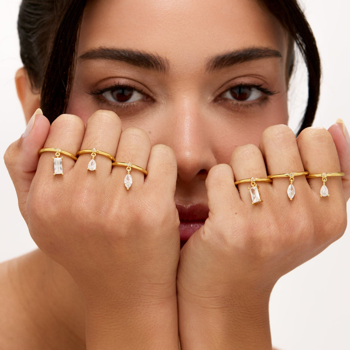 Anel Pendente Gota Banhado em Ouro 18k