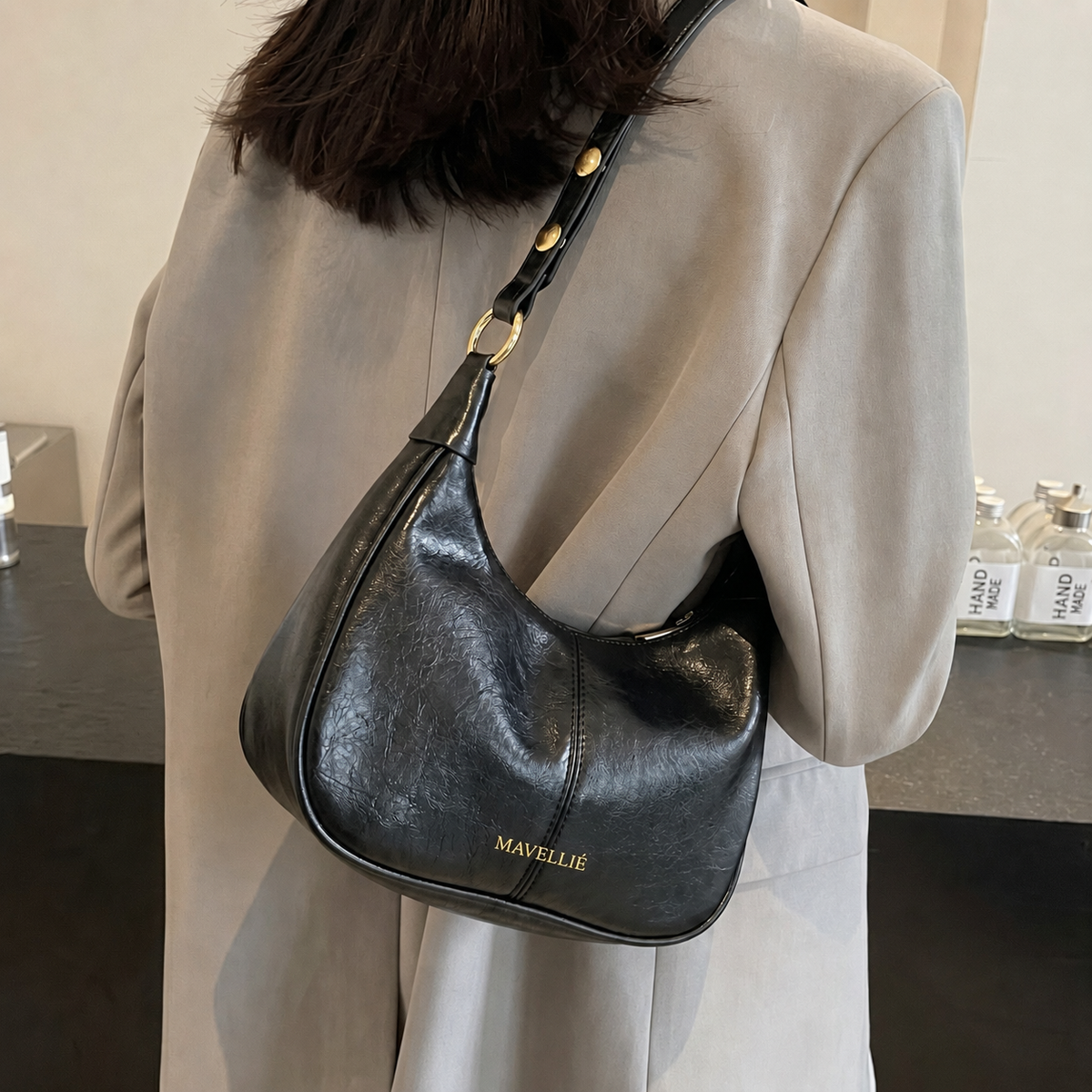 Bolsa de Ombro Feminina Nora Bag Meia Lua Couro Mavellié